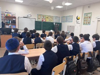 Наставники в белых халатах: Сохраняя традиции, создавая будущее! 5 Наставники в белых халатах: Сохраняя традиции, создавая будущее! 5